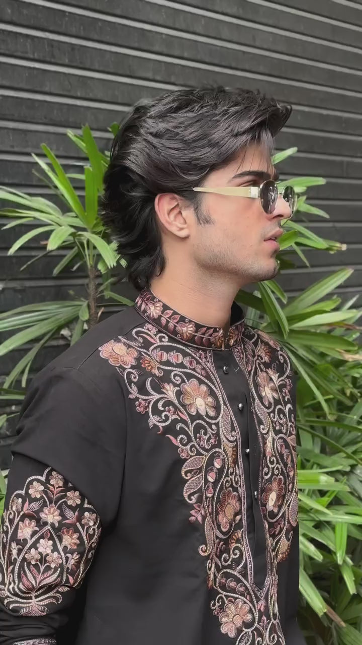 Men's Black kurta set with V-Neck Thread Work Embroidery